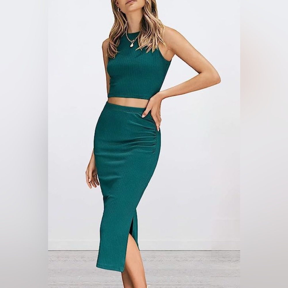 Pretty Garden Women’s Green Skirt Tank Top Set Size: Large